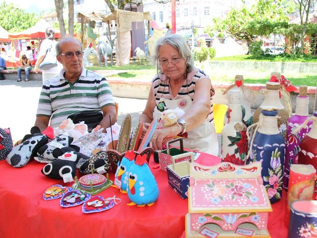 G1 Feirinha de Natal com artesanato em Teresópolis, RJ Aparador Nordico Vintage Segunda Mano ~ G1 Feirinha de Natal com artesanato em Teresópolis, RJ
