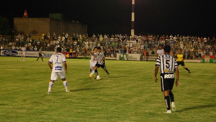 Treze x CSA, Presidente Vargas (Foto: Silas Batista / GloboEsporte.com/pb)