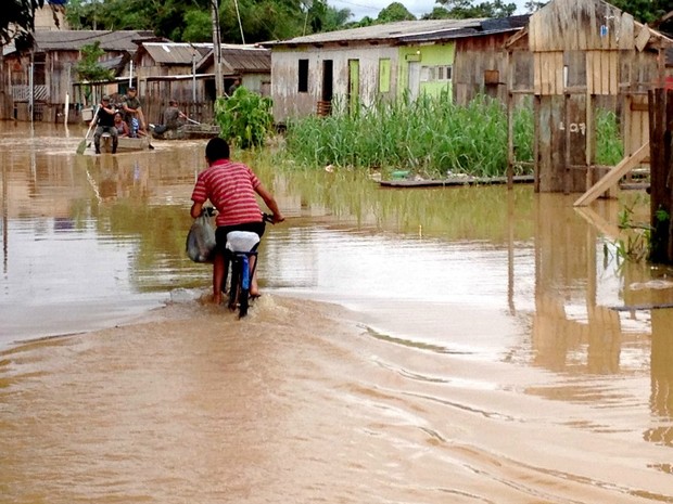 G1 Limpeza Dos Bairros Atingidos Pela Enchente Começa Segunda Feira