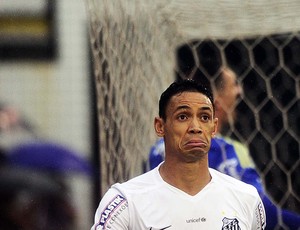 Números da 33ª rodada: artilheiro vive impedido; e Pato erra muitos passes