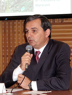 Régis Fitvhner, secretário da Casa Civil (Foto: Marcelo Baltar / Globoesporte.com)