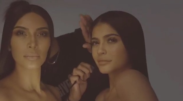Kim Kardashian e Kylie Jenner  (Foto: Reprodução )