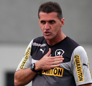 Mancini treino do Botafogo (Foto: Vitor Silva/SS Press)