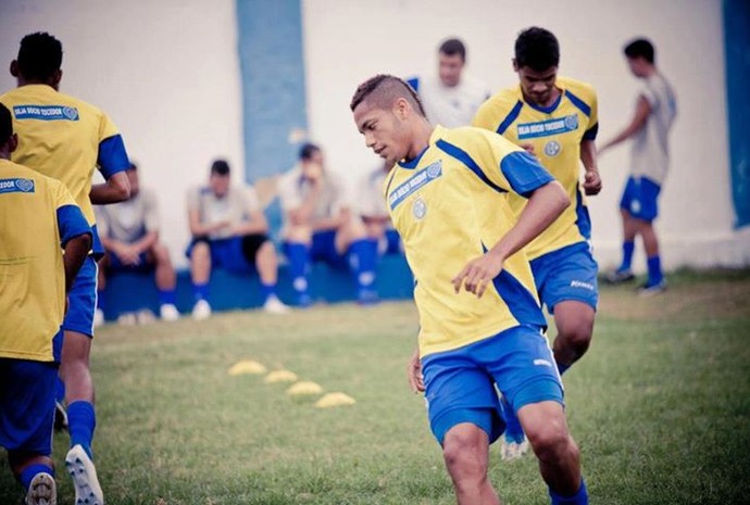 Zagueiro sergipano celebra ida ao Palmeiras: 