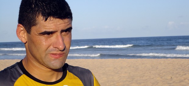 William em treino do Vitória na praia (Foto: Raphael Carneiro/Globoesporte.com) William em treino do Vitória na praia (Foto: Raphael Carneiro/Globoesporte.com)