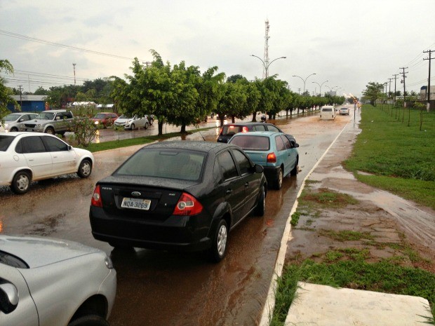 G1 Ruas e avenidas de Porto Velho ficam alagadas em manhã de forte