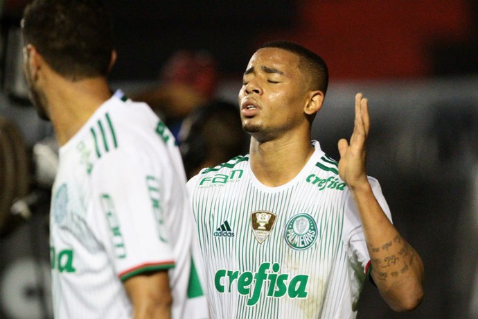 Em seu segundo Brasileiro, Gabriel Jesus tem média superior à de Neymar