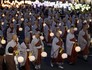 Lanternas lembram vítimas de naufrágio (Lee Jin-man/AP)