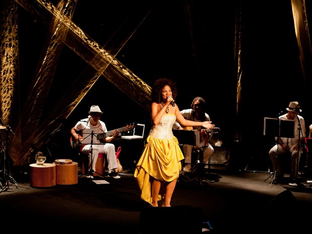 juliana ribeiro se apresenta no música no parque (Foto: Divulgação)