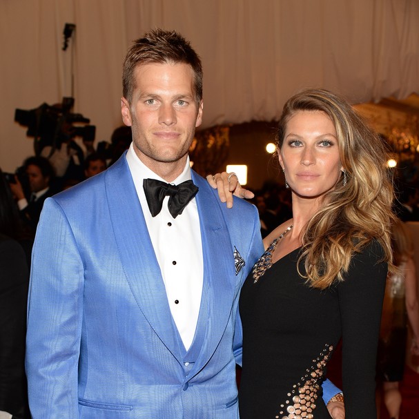 Apesar de serem duas das pessoas mais famosas da atualidade, Tom Brady e Gisele Bündchen conseguiram se casar longe dos fotógrafos. A cerimônia foi realizada em uma igreja de Santa Monica dia 26 de fevereiro de 2009 (Foto: Getty Images)