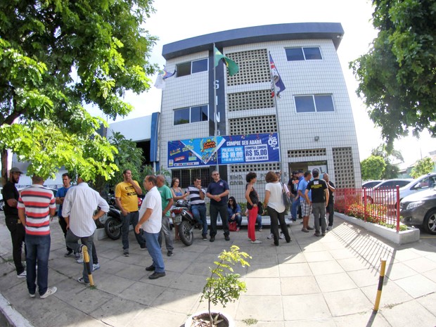 Sinpol suspendeu greve (Foto: Aldo Carneiro/Pernambuco Press)