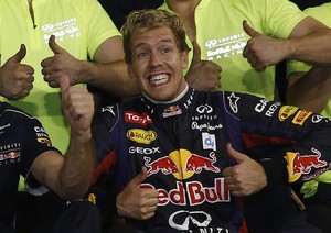 Sebastian Vettel estava cheio de graça no GP de Abu Dhabi (Foto: Reuters)