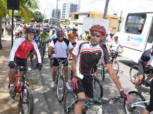 Ciclistas em João Pessoa (Foto: Walter Paparazzo/G1) Ciclistas em João Pessoa (Foto: Walter Paparazzo/G1)