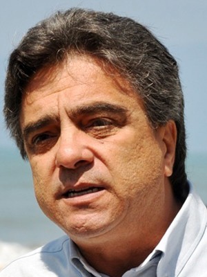 Prefeito de Caraguatatuba promete lutar por royalties do petróleo (Foto: Divulgação/Prefeitura de Caraguatatuba)