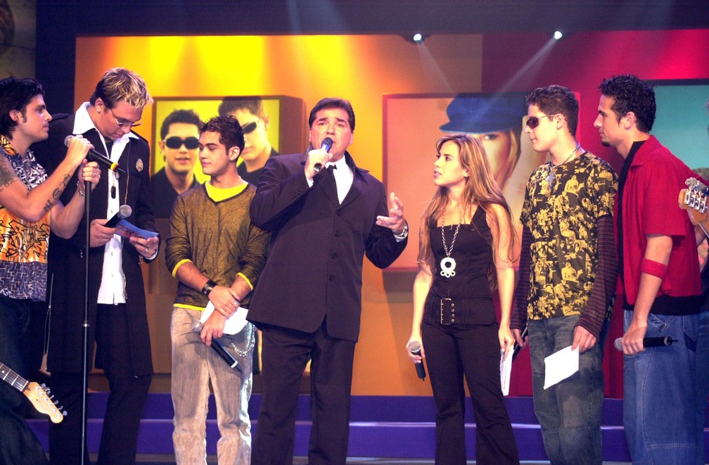 Em 28/11/2002, 'Jovens Tardes' teve presença de Jerry Adriani (Foto: TV Globo/Gianne Carvalho)
