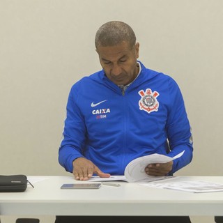 Vaias da torcida não abalam Cristóvão no Corinthians: 