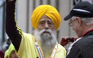 Maratonista de 101 anos encerra uma carreira cheia de marcas (AP)