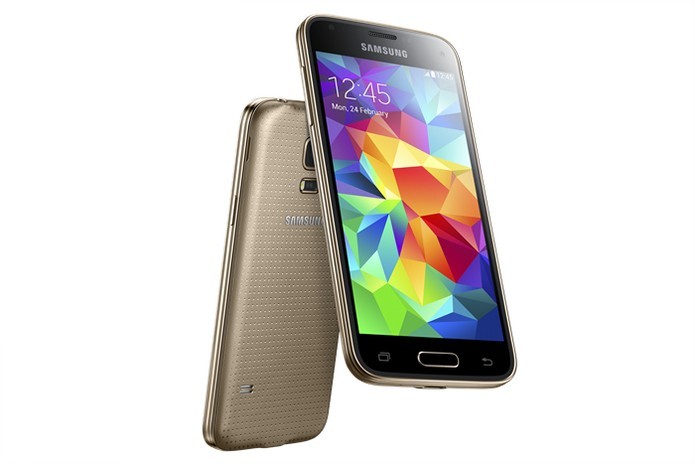 Galaxy S5 mini tem Android KitKat, sensor de batimentos cardíacos e leitor de impressões digitais (Foto: Divulgação/Samsung)