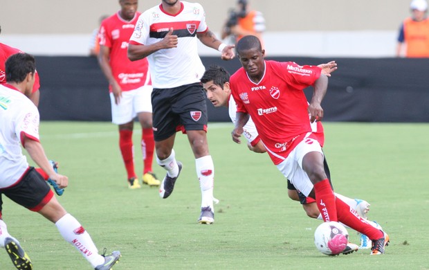 Vila Nova x Oeste Série C (Foto: Sebastião Nogueira/O Popular)