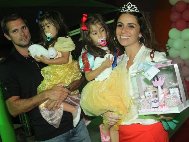 Aniversário das filhas de Giovanna Antonelli (Foto: Anderson Borde/AgNews) Aniversário das filhas de Giovanna Antonelli (Foto: Anderson Borde/AgNews)