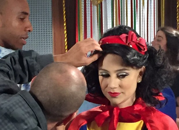 Juliana Baroni caracterizada como Branca de Neve (Foto: Divulgação)