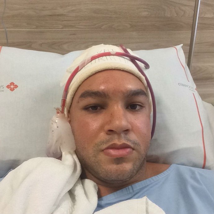Vinicius Santos Teixeira após a cirurgia na face (Foto: Reprodução/Facebook) - 10402729_857269694307126_5033842544435349200_n