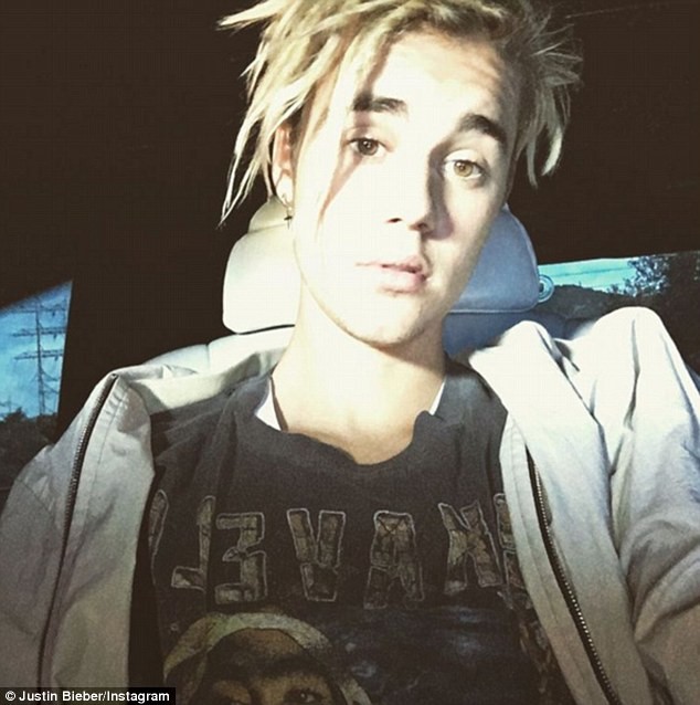 Justin Bieber é o mais novo astro a aderir aos dreads (Foto: Divulgação)