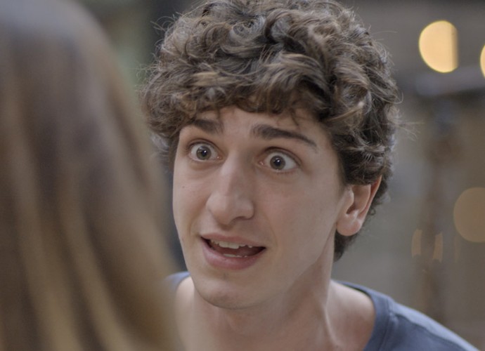 Cesário diz que faz de tudo para reatar com a amada (Foto: TV Globo)