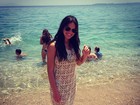 Bruna Marquezine posa em praia paradisíaca na Grécia 