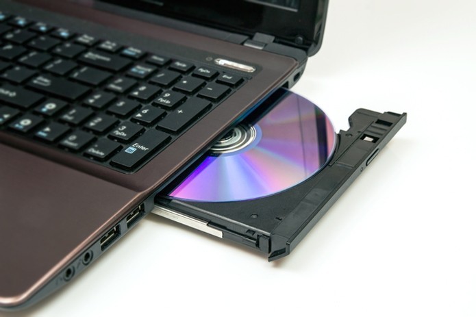 CDs e DVDs devem ser gravados em formatos específicos para serem reproduzidos em players (Foto: Pond5)