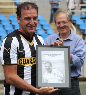 André Lima revela mania de Cuca no Botafogo: bala para jogador fazer gol