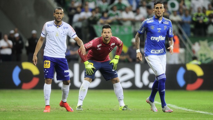 Palmeirenses lamentam gol sofrido, mas exaltam vantagem para decisão