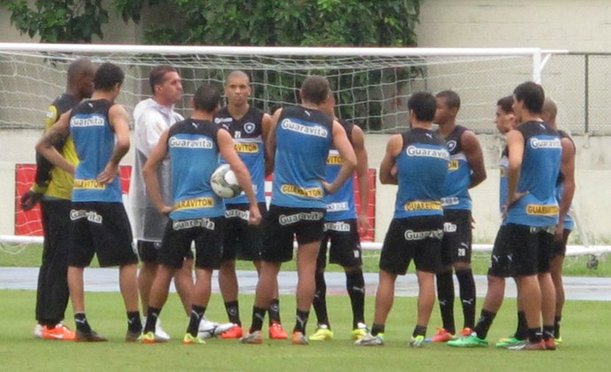Treino Botafogo (Foto: Fred Huber)