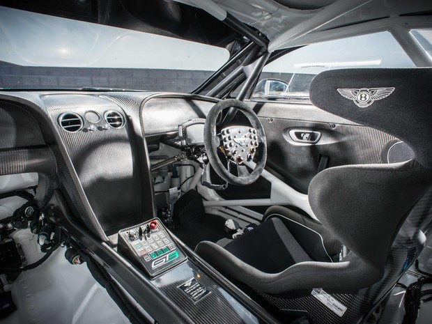  Bentley Continental GT3 tem transmissão de seis velocidades sequencial Xtrac (Foto: Divulgação)