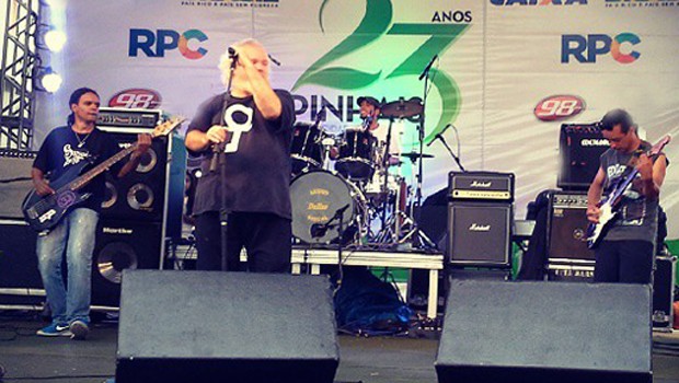 A galera do rock curtiu muito música boa com a banda Rasterriv (Foto: Divulgação/Prefeitura de Pinahis)