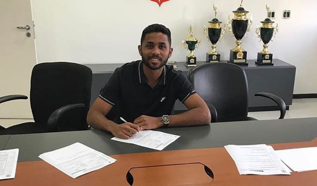 Corinthians renova contrato de zagueiro e faz novo empréstimo ao Oeste