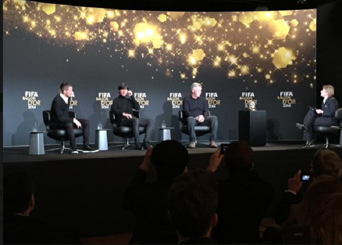 Low, Ancelotti e Simeone na coletiva da Fifa (Foto: Martín Fernandez)