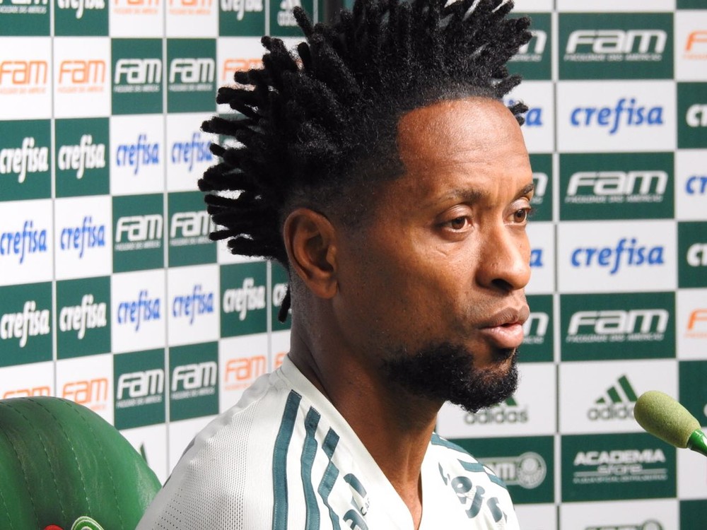  Zé Roberto admite queda do Flamengo como lição, mas vê Palmeiras preparado