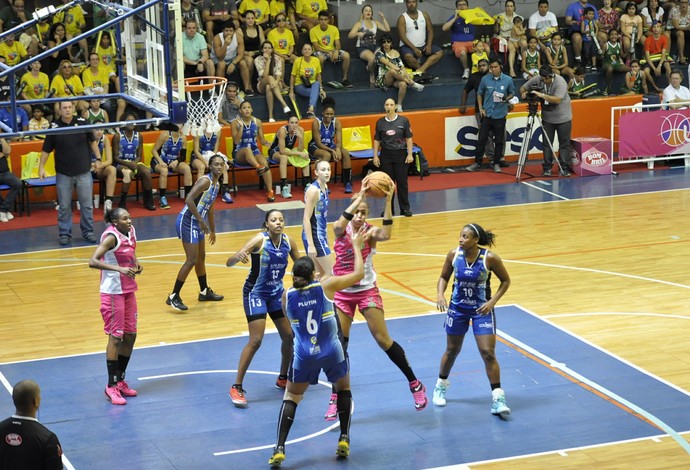 América X São José - semi de basquete (Foto: Robson Neves/Divulgação)