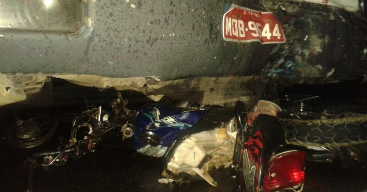 G1 Acidente Entre Motocicleta E Carreta Deixa Um Morto Na BR 116