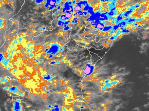 Imagem do satélite GOES no canal infravermelho às 15h30 (local) do dia 21 de março de 2015 (Foto: Reprodução/ INPE/CPTEC)
