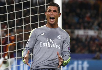 Cristiano Ronaldo comemora gol diante do Roma (Foto: REUTERS/Alessandro Bianchi)