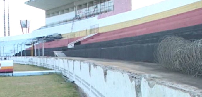 Estádio Perpetão, em Cajazeiras (Foto: Reprodução / TV Paraíba)