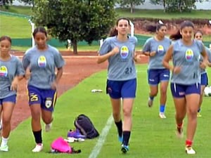 Meninas do Serra encaram no jogo de volta o Iguaçú pela Copa do Brasil (Foto: Reprodução/TVCA)