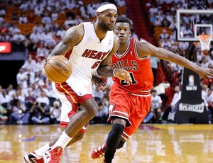  LeBron James jogo NBA basquete Miami Chicago (Foto: Reuters)