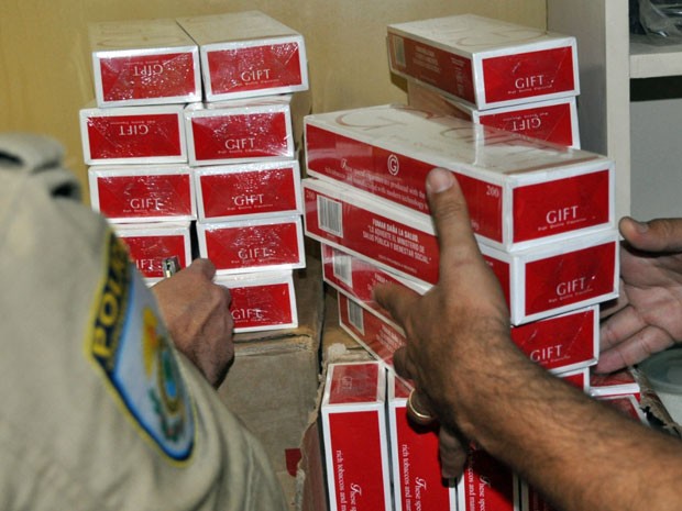 Cigarros seriam vendidos na Zona da Mata de Pernambuco (Foto: Divulgação / PRF)