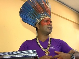 Índio cursa mestrado para garantir melhor educação em sua aldeia em Goiás (Foto: Reprodução/TV Anhanguera)