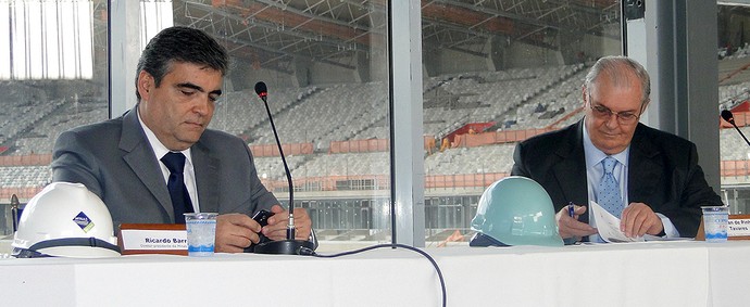 contrato obras Cruzeiro Minas Arena (Foto: Lucas Catta Prêta / Globoesporte.com) contrato obras Cruzeiro Minas Arena (Foto: Lucas Catta Prêta / Globoesporte.com)