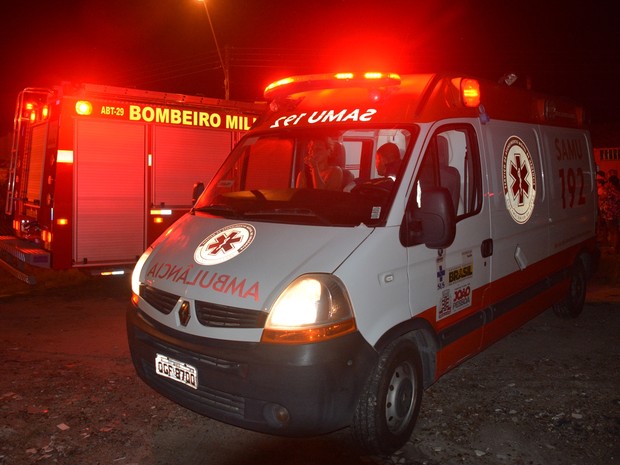 Samu prestou socorro ao ferido e encaminhou para Hospital de Trauma de João Pessoa (Foto: Walter Paparazzo/G1)