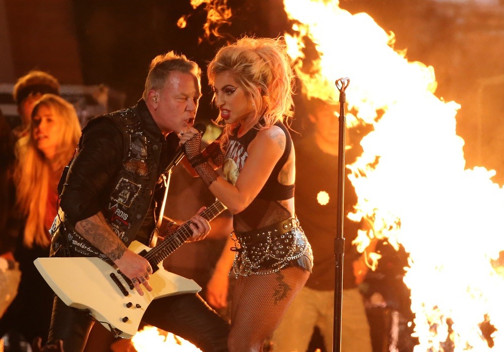 Lady Gaga e Metallica se apresentam na 59º premiação do Grammy
